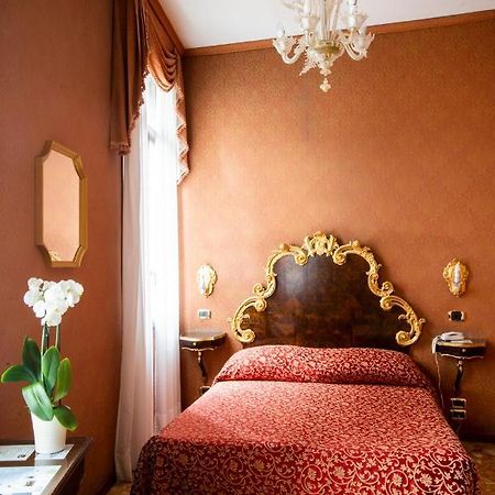 Hotel Ateneo Venesia Bagian luar foto
