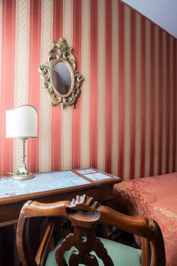 Hotel Ateneo Venesia Bagian luar foto