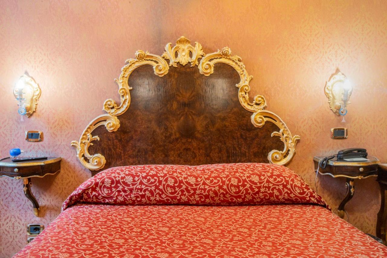 Hotel Ateneo Venesia Bagian luar foto