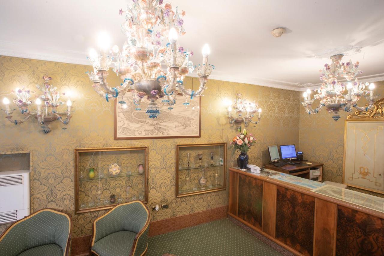 Hotel Ateneo Venesia Bagian luar foto