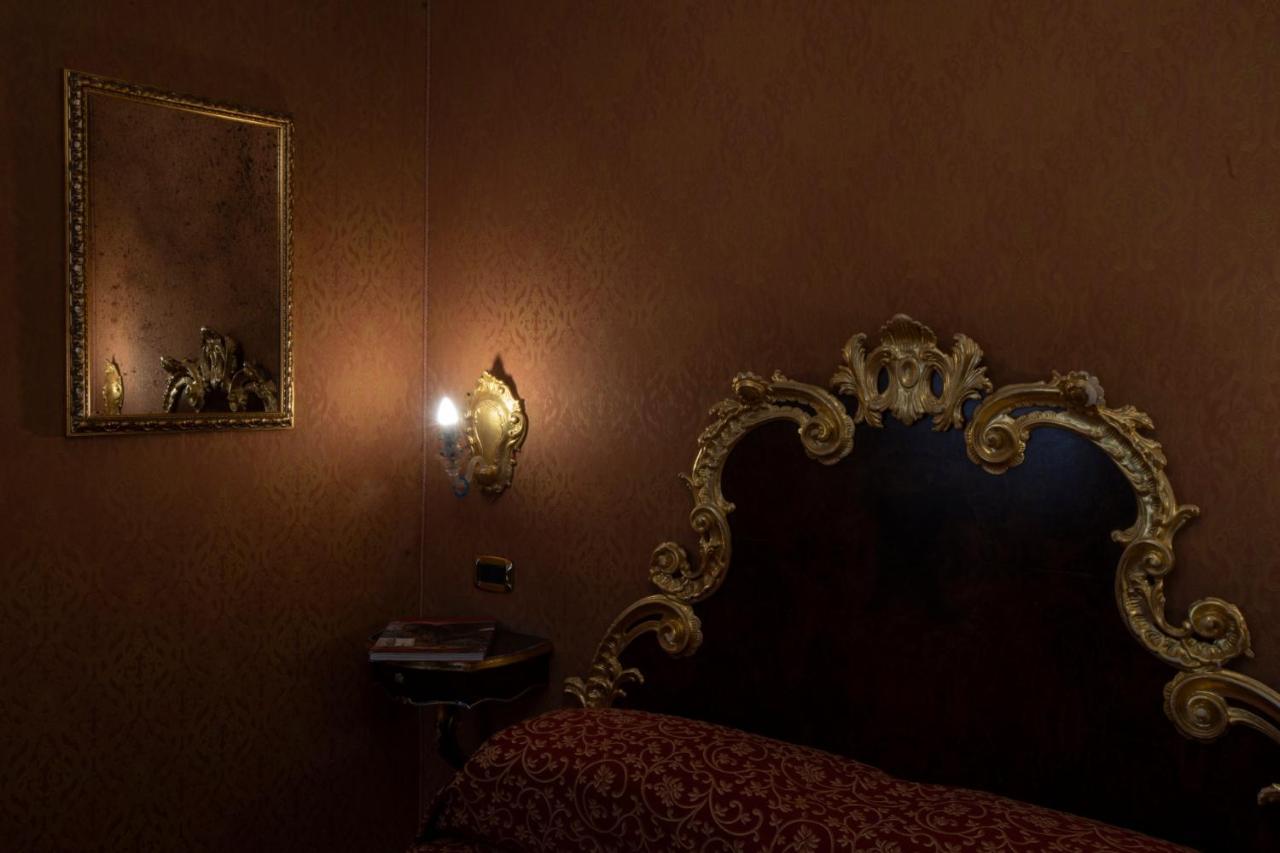 Hotel Ateneo Venesia Bagian luar foto