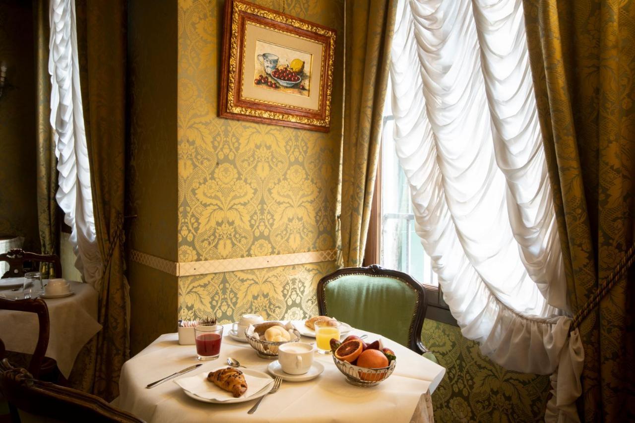 Hotel Ateneo Venesia Bagian luar foto