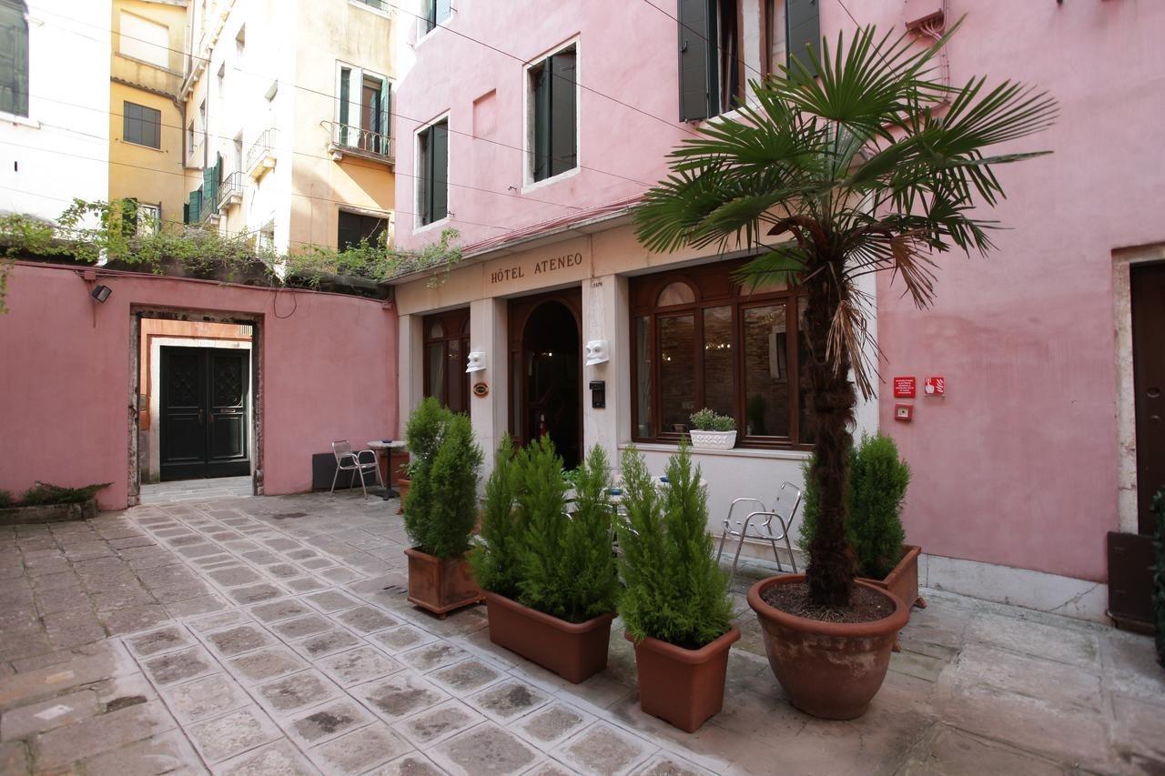 Hotel Ateneo Venesia Bagian luar foto