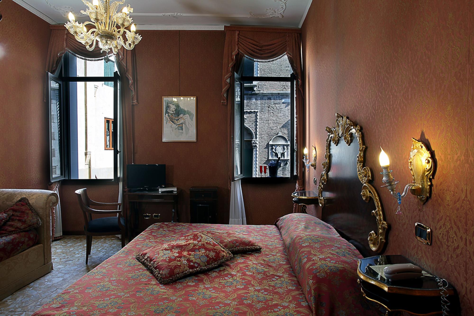 Hotel Ateneo Venesia Bagian luar foto